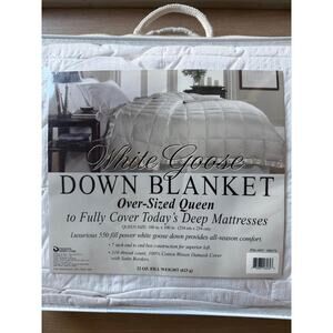Oversized Queen Down Comforter BRAND NEW
